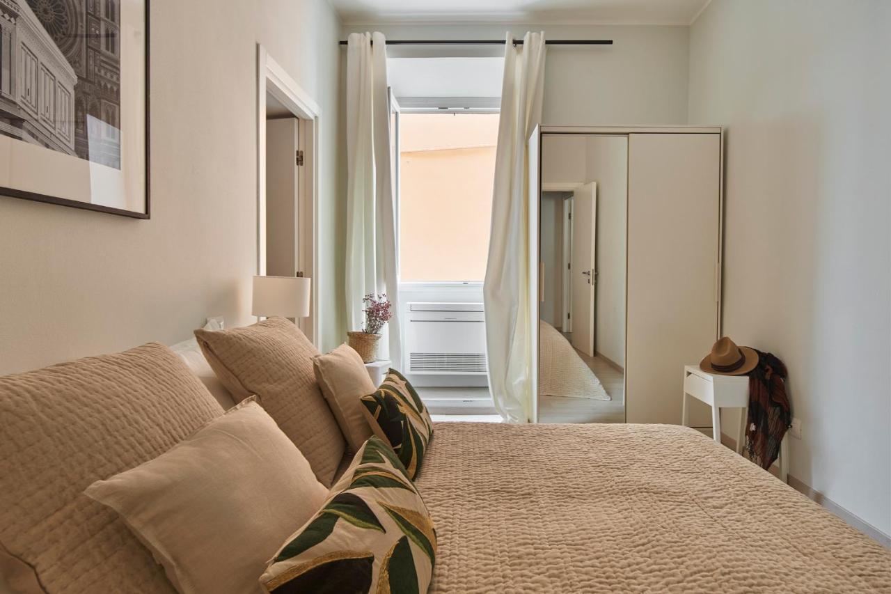 3 Master Bedrooms With Balcony On The River With Views Флоренция Экстерьер фото